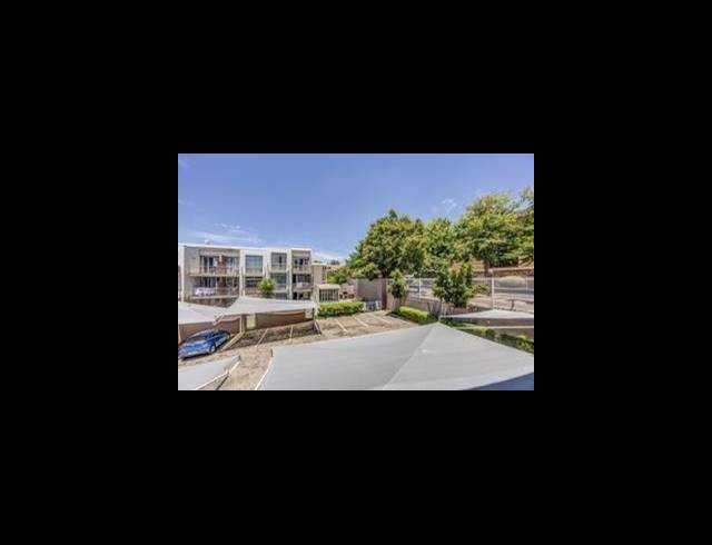2 BEDROOM COMPLEX FOR SALE IN SANDTON CENTRAL